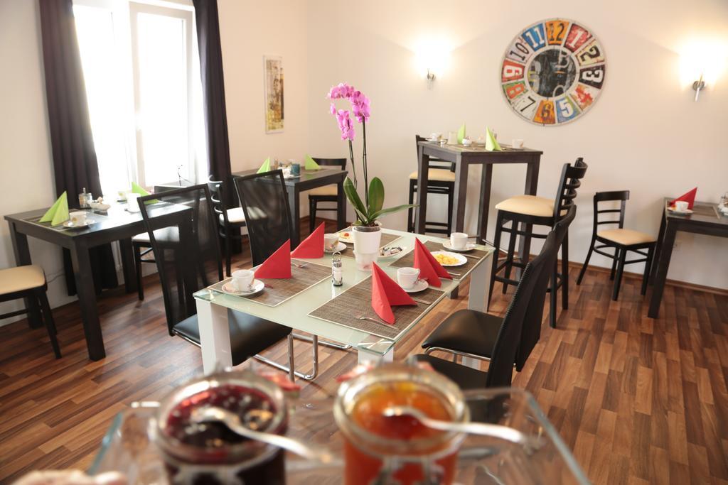 Gangkofen Hotel Am Marktplatz מראה חיצוני תמונה