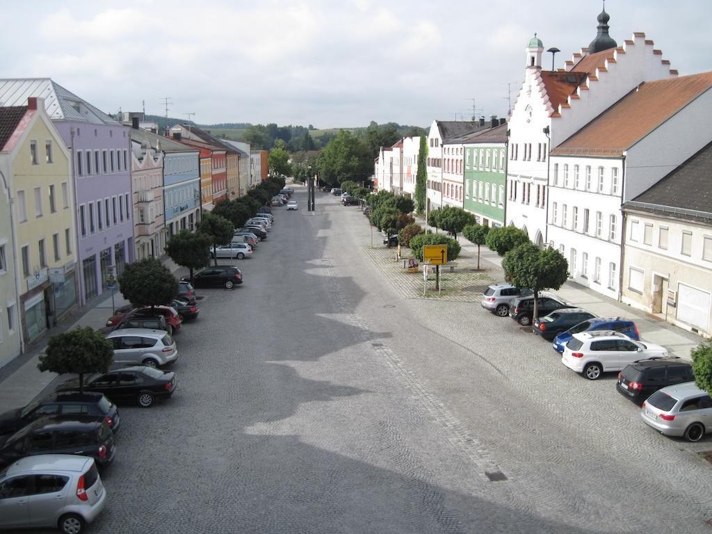 Gangkofen Hotel Am Marktplatz מראה חיצוני תמונה